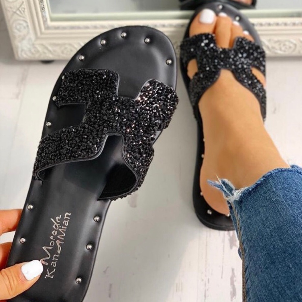 Sandals - Picture 3 of 3